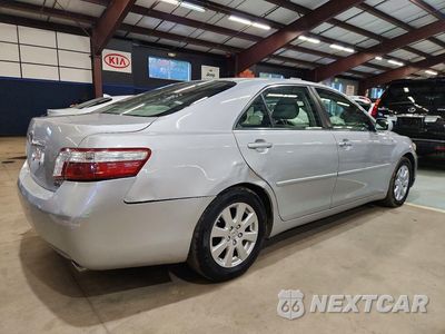 Trzecie zdjęcie samochodu z tyłu: 2007 TOYOTA CAMRY HYBRID VIN:JTNBB46K573014192 - miniatura
