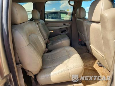 Zdjęcie 11 z 13 samochodu: 2002 CHEVROLET SUBURBAN K1500 VIN:3GNFK16Z92G357828 - miniatura
