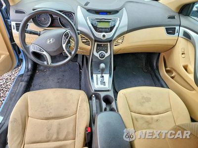 Zdjęcie 8 z 12 samochodu: 2012 HYUNDAI ELANTRA GLS VIN:KMHDH4AE7CU311039 - miniatura