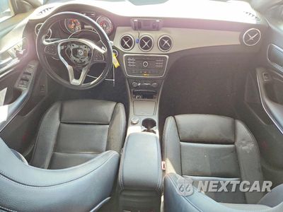 Zdjęcie 8 z 13 samochodu: 2016 MERCEDES-BENZ CLA 250 4MATIC VIN:WDDSJ4GBXGN292232 - miniatura