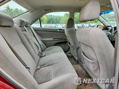 Zdjęcie 10 z 12 samochodu: 2005 TOYOTA CAMRY LE VIN:4T1BE32K95U023346 - miniatura