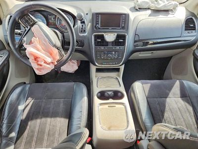 Zdjęcie 8 z 14 samochodu: 2014 CHRYSLER TOWN & COUNTRY TOURING L VIN:2C4RC1CGXER252249 - miniatura