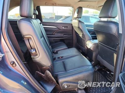 Zdjęcie 11 z 14 samochodu: 2018 TOYOTA HIGHLANDER XLE VIN:5TDJZRFH3JS805999 - miniatura