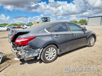 Trzecie zdjęcie samochodu z tyłu: 2017 NISSAN ALTIMA 2.5 S VIN:1N4AL3AP5HN303000 - miniatura