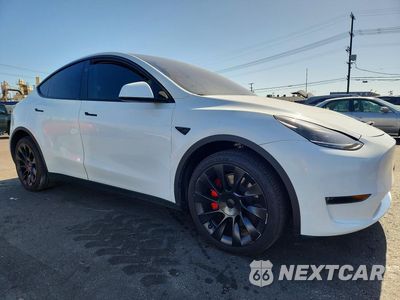 Czwarte zdjęcie samochodu z boku: 2024 TESLA MODEL Y VIN:7SAYGDEE0RA258088 - miniatura