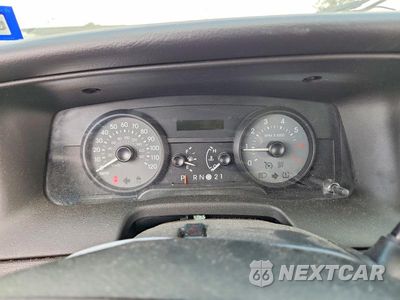 Zdjęcie 9 z 12 samochodu: 2007 MERCURY GRAND MARQUIS GS VIN:2MEFM74V67X623923 - miniatura