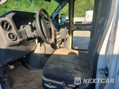 Zdjęcie 7 z 13 samochodu: 2013 FORD E350 SHUTTLE BUS VIN:1FTDS3EL8DDA47680 - miniatura
