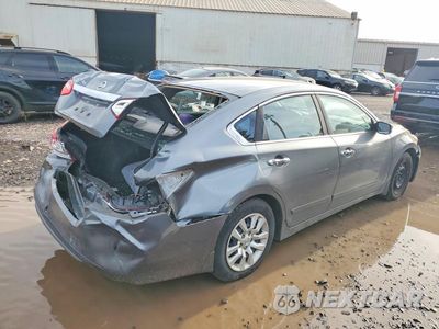 Trzecie zdjęcie samochodu z tyłu: 2016 NISSAN ALTIMA 2.5 S VIN:1N4AL3AP1GN385712 - miniatura