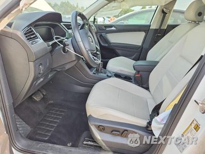 Zdjęcie 7 z 12 samochodu: 2020 VOLKSWAGEN TIGUAN SE VIN:3VV2B7AX4LM144693 - miniatura