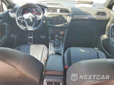 Zdjęcie 8 z 13 samochodu: 2022 VOLKSWAGEN TIGUAN SE R-LINE BLACK VIN:3VVCB7AX0NM078358 - miniatura