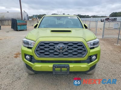 Piąte zdjęcie samochodu w środku: 2023 TOYOTA TACOMA TRD SPORT VIN:3TYDZ5BN3PT027329 - miniatura
