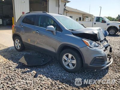 Czwarte zdjęcie samochodu z boku: 2019 CHEVROLET TRAX 1LT VIN:KL7CJPSB2KB942492 - miniatura