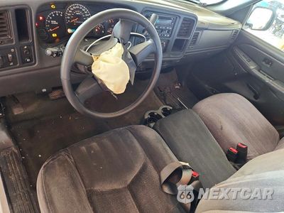 Zdjęcie 8 z 12 samochodu: 2006 GMC NEW SIERRA C1500 VIN:1GTEC19Z26Z288533 - miniatura