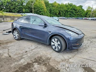 Czwarte zdjęcie samochodu z boku: 2024 TESLA MODEL Y VIN:7SAYGDEE7RA222060 - miniatura