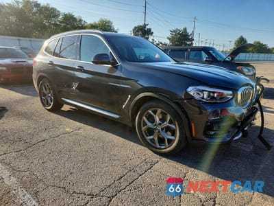 Czwarte zdjęcie samochodu z boku: 2021 BMW X3 XDRIVE30I VIN:5UXTY5C03M9F93600 - miniatura