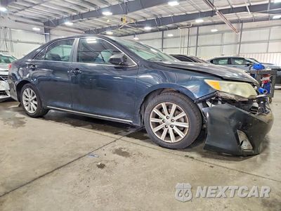 Czwarte zdjęcie samochodu z boku: 2012 TOYOTA CAMRY XLE VIN:4T4BF1FK8CR162544 - miniatura