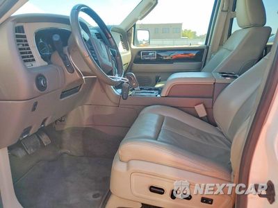 Zdjęcie 7 z 13 samochodu: 2017 LINCOLN NAVIGATOR L SELECT VIN:5LMJJ3JT9HEL08349 - miniatura
