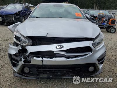 Piąte zdjęcie samochodu w środku: 2021 KIA FORTE LXS VIN:3KPF24AD0ME309915 - miniatura