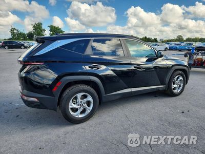 Trzecie zdjęcie samochodu z tyłu: 2022 HYUNDAI TUCSON SEL VIN:5NMJB3AE9NH155423 - miniatura