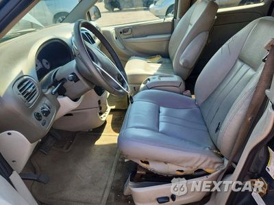 Zdjęcie 7 z 13 samochodu: 2006 DODGE GRAND CARAVAN SXT VIN:2D4GP44L76R825198 - miniatura