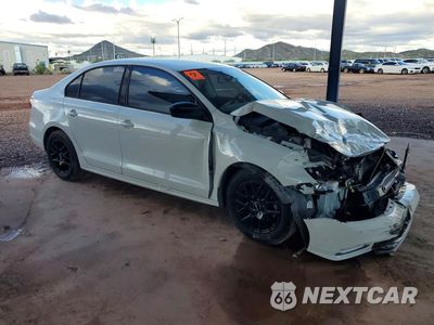 Czwarte zdjęcie samochodu z boku: 2016 VOLKSWAGEN JETTA S VIN:3VW267AJ2GM226455 - miniatura