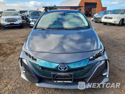 Piąte zdjęcie samochodu w środku: 2018 TOYOTA PRIUS PRIME PLUS VIN:JTDKARFPXJ3093754 - miniatura