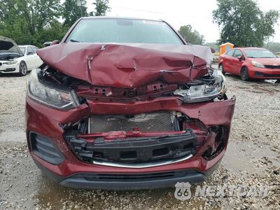 Piąte zdjęcie samochodu w środku: 2017 CHEVROLET TRAX LS VIN:3GNCJNSB3HL250277 - miniatura