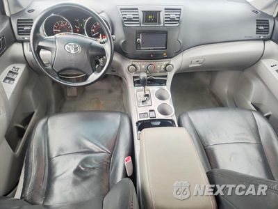 Zdjęcie 8 z 12 samochodu: 2008 TOYOTA HIGHLANDER BASE VIN:JTEDS41A482063205 - miniatura