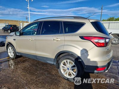Drugie zdjęcie samochodu z przodu: 2018 FORD ESCAPE SE VIN:1FMCU9GD2JUC49954 - miniatura