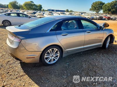 Trzecie zdjęcie samochodu z tyłu: 2016 LINCOLN MKZ VIN:3LN6L2G96GR606491 - miniatura