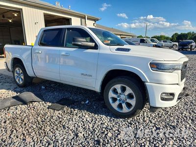 Czwarte zdjęcie samochodu z boku: 2025 RAM 1500 BIG HORN/LONE STAR VIN:1C6RRFFG8SN208175 - miniatura
