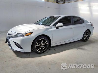 2020 TOYOTA CAMRY SE 4T1G11AK2LU913045 - główne zdjęcie licytacji z USA - miniatura