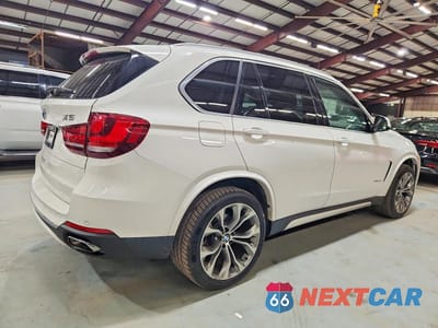 Trzecie zdjęcie samochodu z tyłu: 2016 BMW X5 XDR40E VIN:5UXKT0C58G0F74560 - miniatura