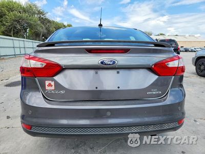 Zdjęcie 6 z 12 samochodu: 2014 FORD FOCUS SE VIN:1FADP3F2XEL368205 - miniatura