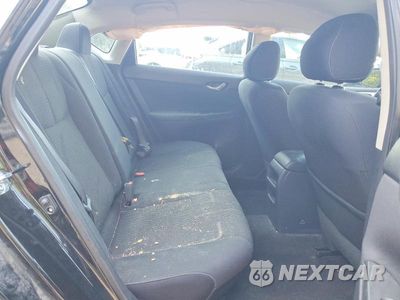 Zdjęcie 10 z 13 samochodu: 2017 NISSAN SENTRA S VIN:3N1AB7AP6HY390206 - miniatura