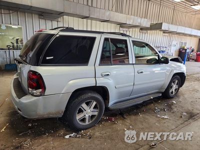 Trzecie zdjęcie samochodu z tyłu: 2008 CHEVROLET TRAILBLAZER LS VIN:1GNDT13S982247665 - miniatura