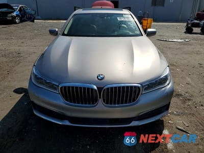 Piąte zdjęcie samochodu w środku: 2016 BMW 750 XI VIN:WBA7F2C53GG418258 - miniatura
