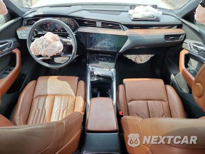 Zdjęcie 8 z 12 samochodu: 2021 AUDI E-TRON SPORTBACK PRESTIGE VIN:WA13AAGE9MB001668 - miniatura