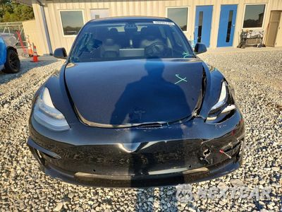 Piąte zdjęcie samochodu w środku: 2019 TESLA MODEL 3 VIN:5YJ3E1EB6KF438735 - miniatura
