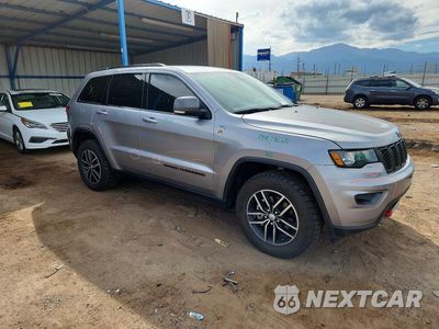Czwarte zdjęcie samochodu z boku: 2018 JEEP GRAND CHEROKEE TRAILHAWK VIN:1C4RJFLG7JC418989 - miniatura