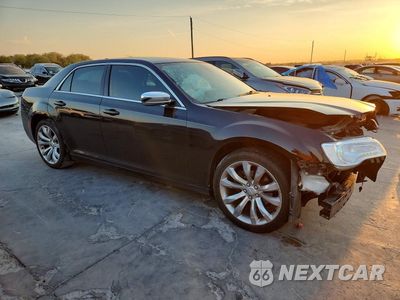 Czwarte zdjęcie samochodu z boku: 2019 CHRYSLER 300 VIN:2C3CCAAG9KH661180 - miniatura
