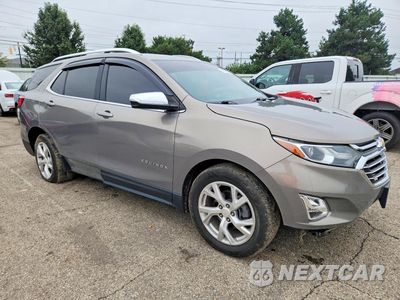 Czwarte zdjęcie samochodu z boku: 2019 CHEVROLET EQUINOX PREMIER VIN:3GNAXNEV0KS531803 - miniatura