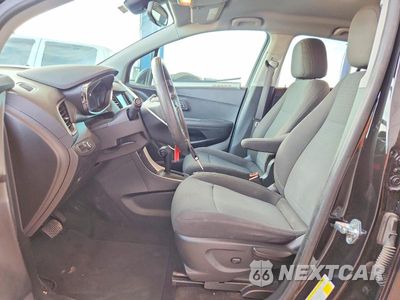 Zdjęcie 7 z 14 samochodu: 2020 CHEVROLET TRAX LS VIN:KL7CJKSB3LB060672 - miniatura