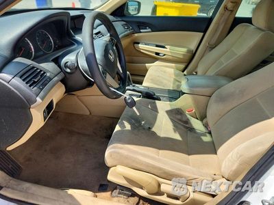 Zdjęcie 7 z 13 samochodu: 2011 HONDA ACCORD LX VIN:1HGCP2F31BA060650 - miniatura
