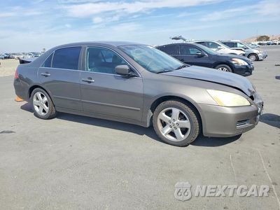 Czwarte zdjęcie samochodu z boku: 2006 HONDA ACCORD EX VIN:1HGCM655X6A019569 - miniatura