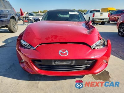 Piąte zdjęcie samochodu w środku: 2016 MAZDA MX-5 MIATA SPORT VIN:JM1NDAB72G0119690 - miniatura