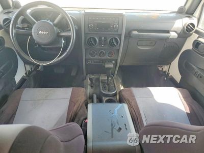 Zdjęcie 8 z 12 samochodu: 2007 JEEP WRANGLER X VIN:1J4GA39147L149992 - miniatura