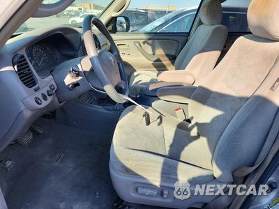 Zdjęcie 7 z 13 samochodu: 2005 TOYOTA SEQUOIA SR5 VIN:5TDZT34A45S254575 - miniatura