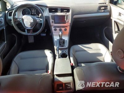 Zdjęcie 8 z 12 samochodu: 2017 VOLKSWAGEN GOLF SPORTWAGEN S VIN:3VWC17AU3HM505041 - miniatura