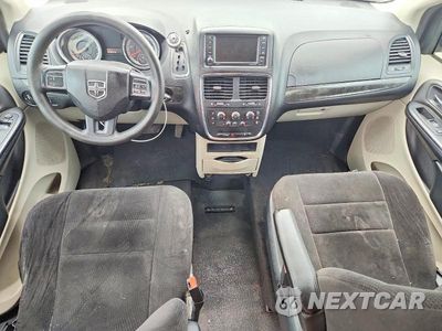 Zdjęcie 8 z 13 samochodu: 2014 DODGE GRAND CARAVAN SE VIN:2C4RDGBG6ER393627 - miniatura